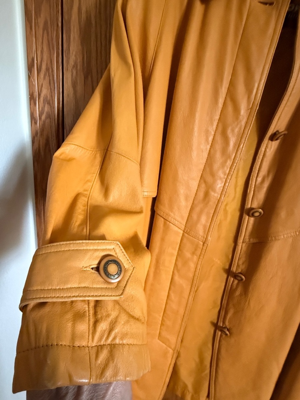 Vintage Wilson's Orange or Pumpkin Leather Coat Lining Nylon Women's Size Large - Picture 5 of 16